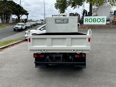 2014 Mitsubishi CANTER - Thumbnail