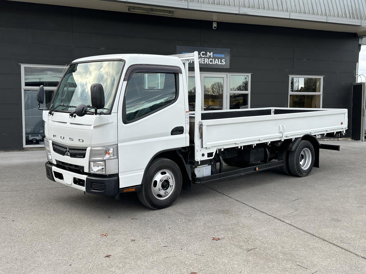 2013 Mitsubishi CANTER