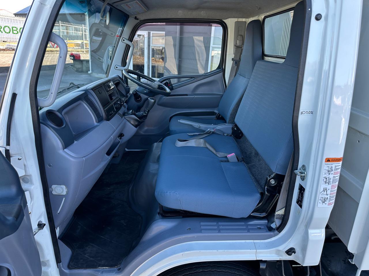 2013 Mitsubishi CANTER